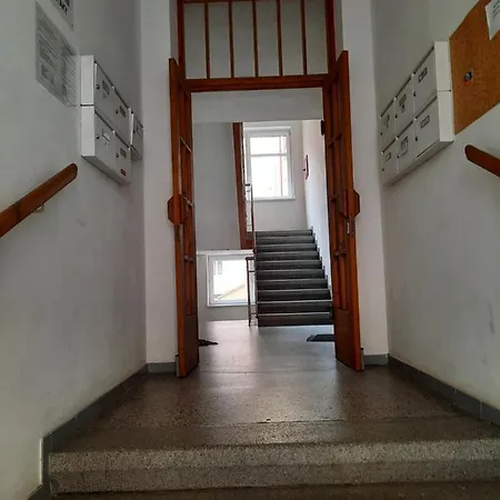 Appartamento No.18 Foersterova 1328/9, *